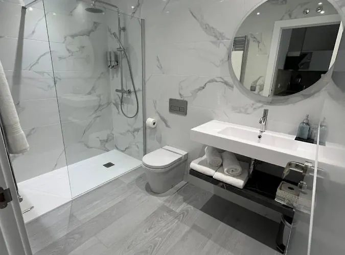 M & A Turisticos Апартаменти *